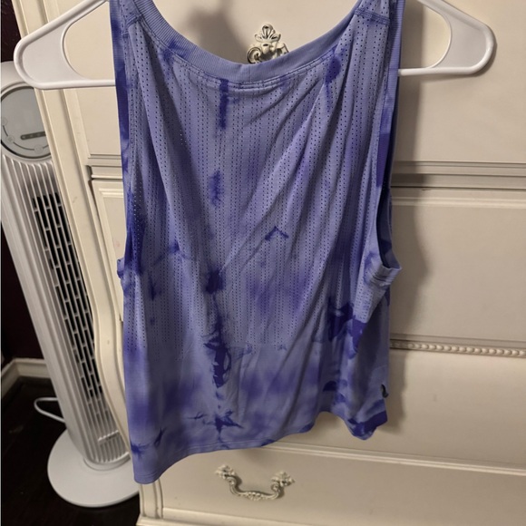Lululemon Purple Tie-Dye Women's Top - Picture 2 of 2